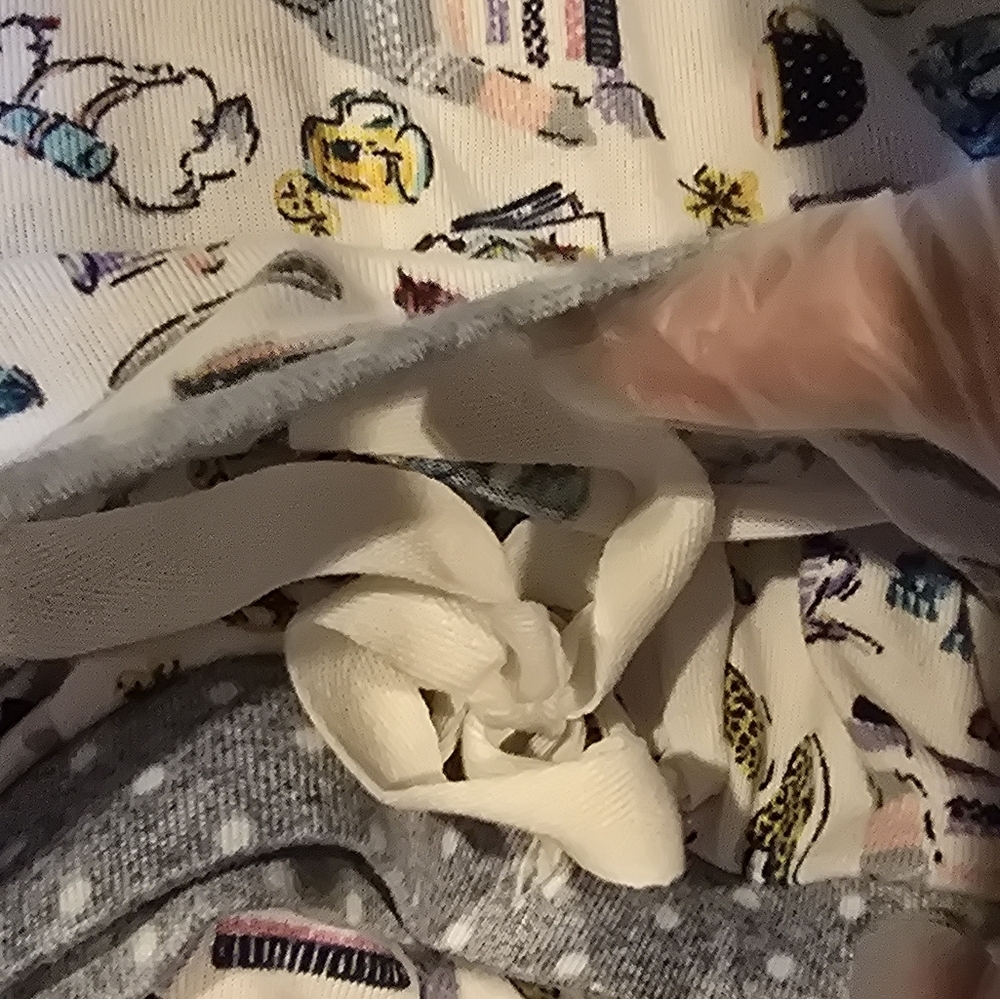 Bloomingdales Jane & Bleecker Colorful Patterned Drawstring  Pajama Set Size: XL - Picture 12 of 12